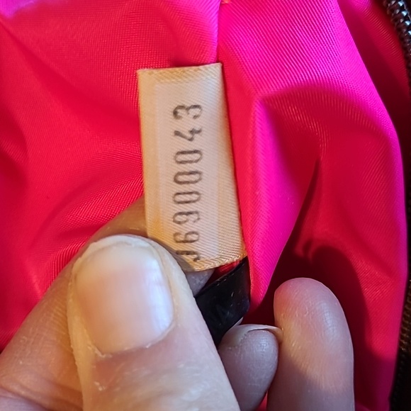 Dooney & Bourke-Green and Pink Vintage Purse Pre-loved. - Picture 15 of 16